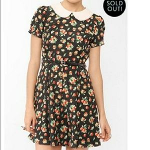 Peter pan collar fruit dress